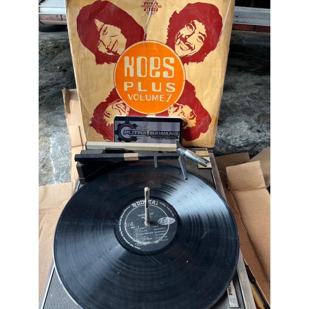 Vinyl Piringan Hitam Koes Plus Vol 7
