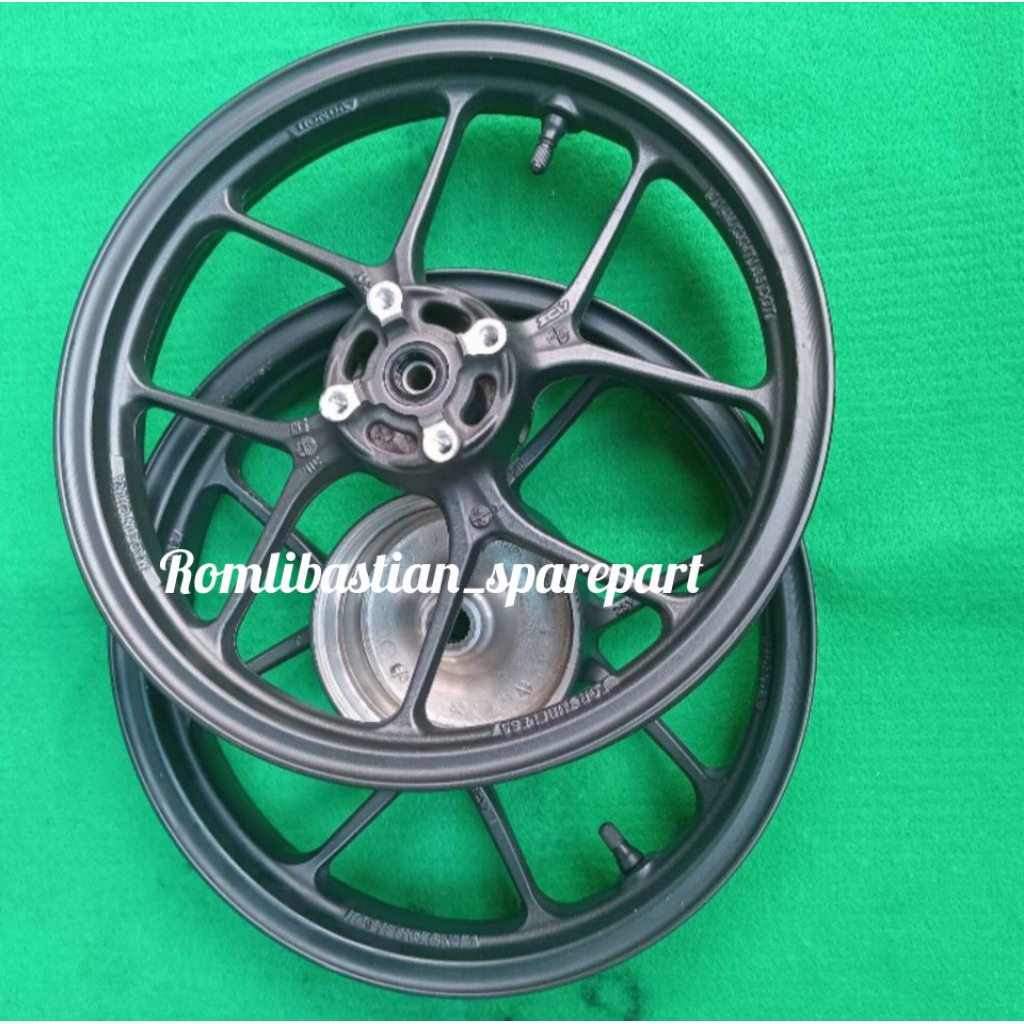 SEPASANG PELEK BEAT STREET PNP GENIO BEAT ESP