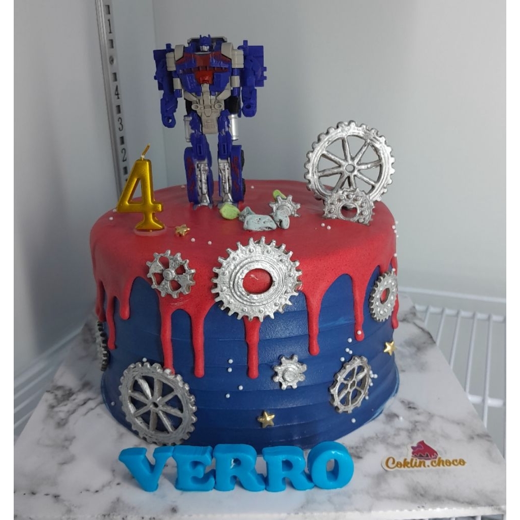 

Kue ulang tahun Transformers/ cake birthday karakter robot transformers