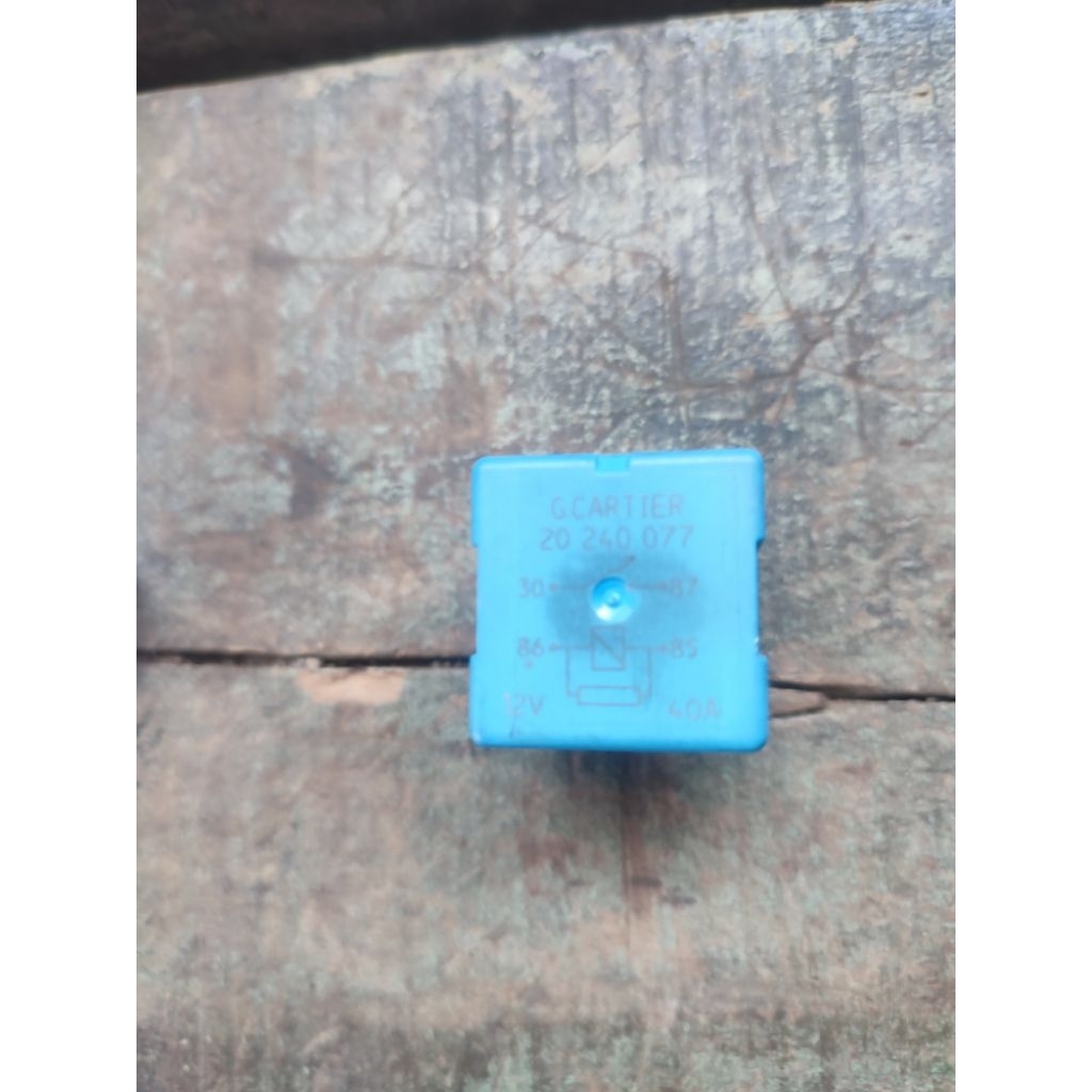 G cartier 40A renault triber/kwid