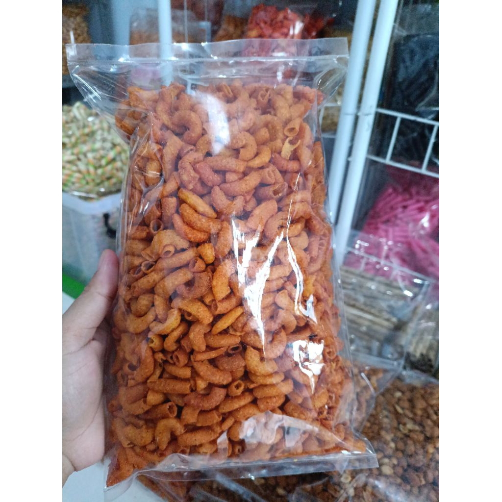 

Cemilan Macaroni Pedas 500gram