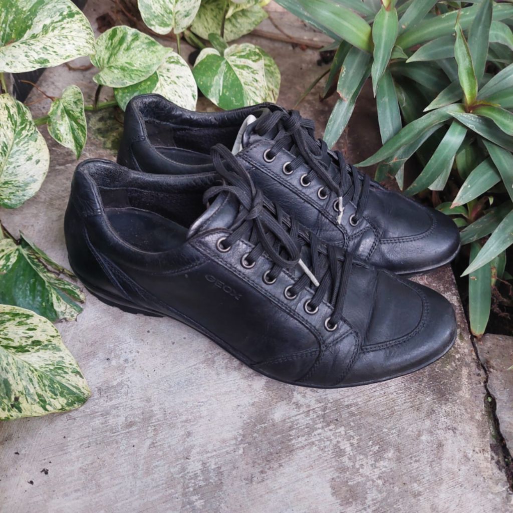 sepatu sneaker second camel Activ size 43