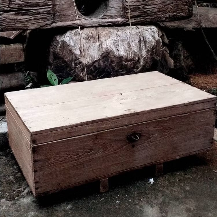 Kayu Lama Peti Box kayu jati antik lawasan