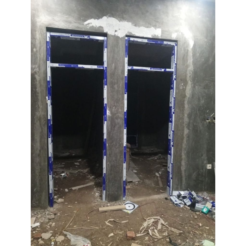 Kusen Pintu Aluminium Alexindo 4 Inch Warna Hitam
