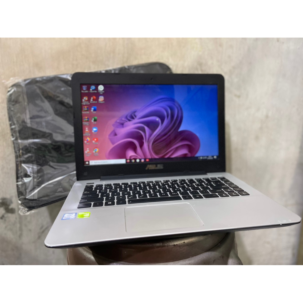 LAPTOP ASUS A455L RAM 10 / 14 INCI