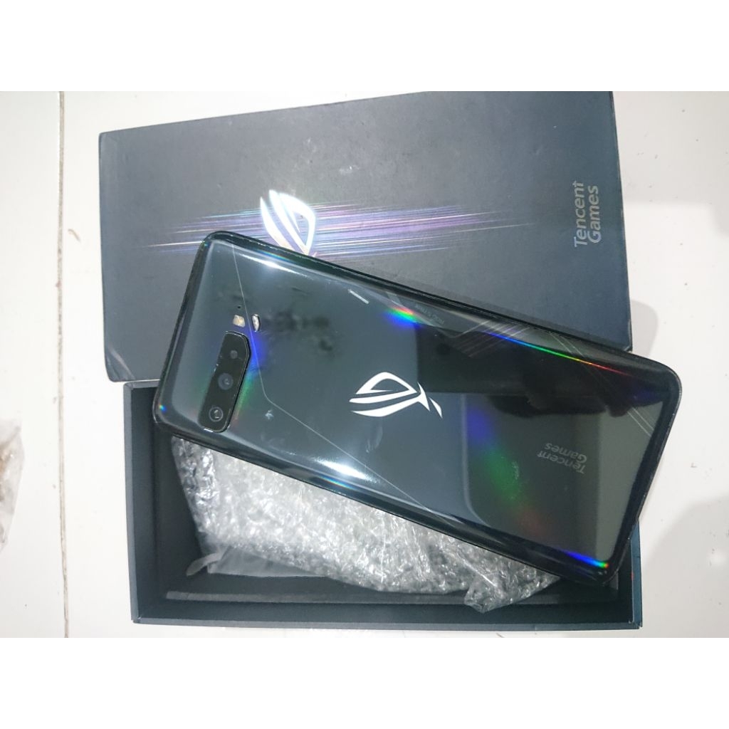 Asus rog phone 3 ram 8/128 second original fullset