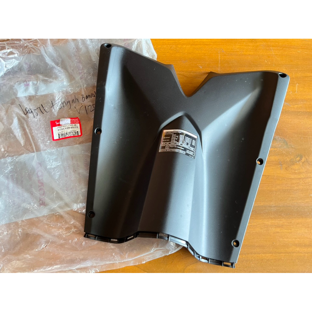 COVER INNER LOWER DASBOR DEK KONTAK BAWAH Honda VARIO 125 FI VARIO125FI KZR ORI Original ahm honda 8