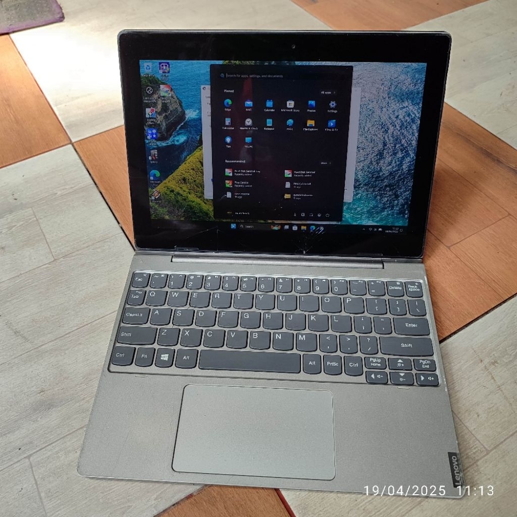 Lenovo 2-in 1 d330 10IGM 10 inch ram 8 internal 128
