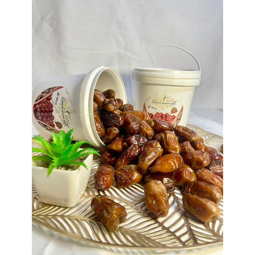 

kurma ember al_qasym kurma madu alqasym oleh oleh haji dab umrah