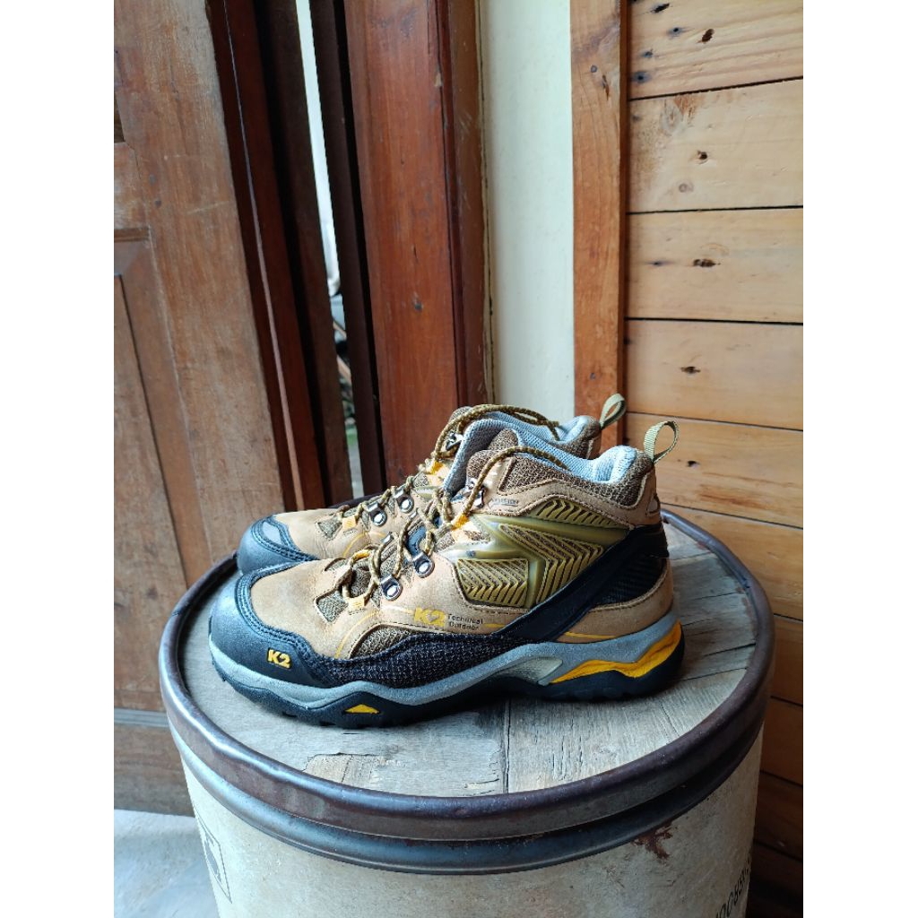 Sepatu gunung second k2 size 38