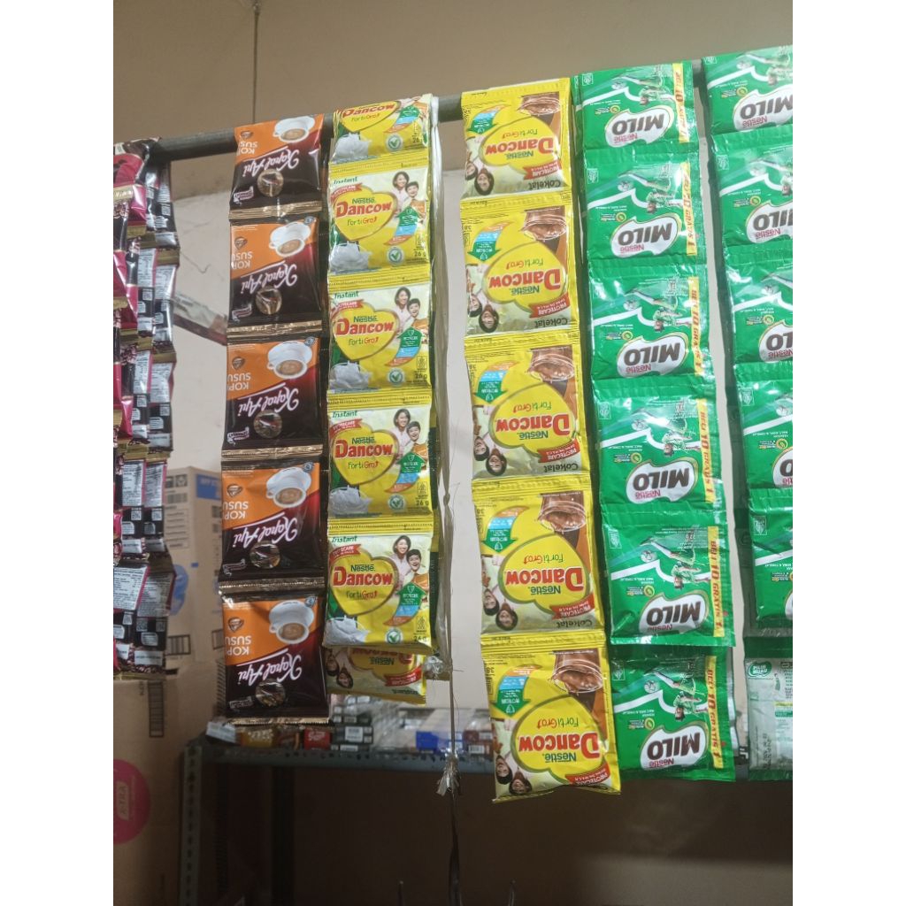 

DANCOW FORTIGRO SACHET VANILA 26 GRAM /COKLAT 38 GRAM SERENCENG ISI 10 PCS