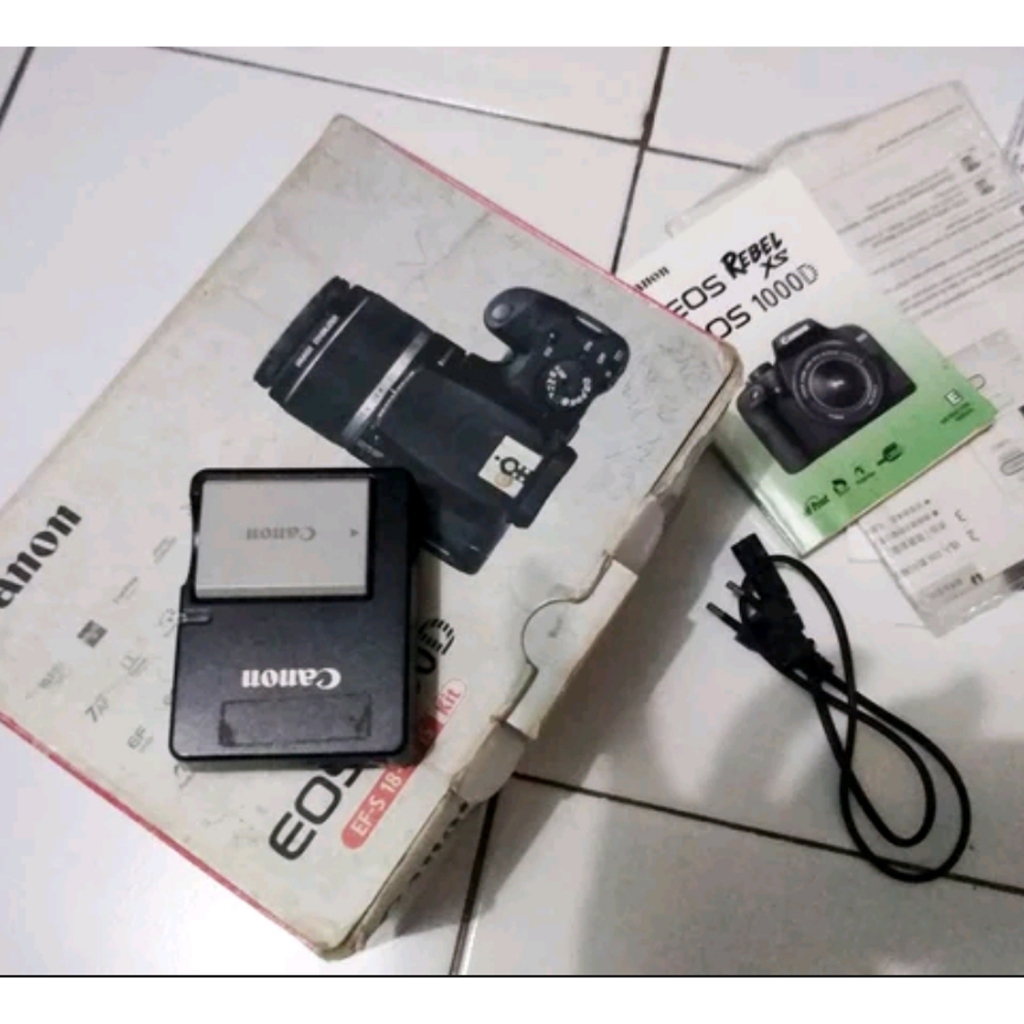 DUS box canon 1000d charger dan batre