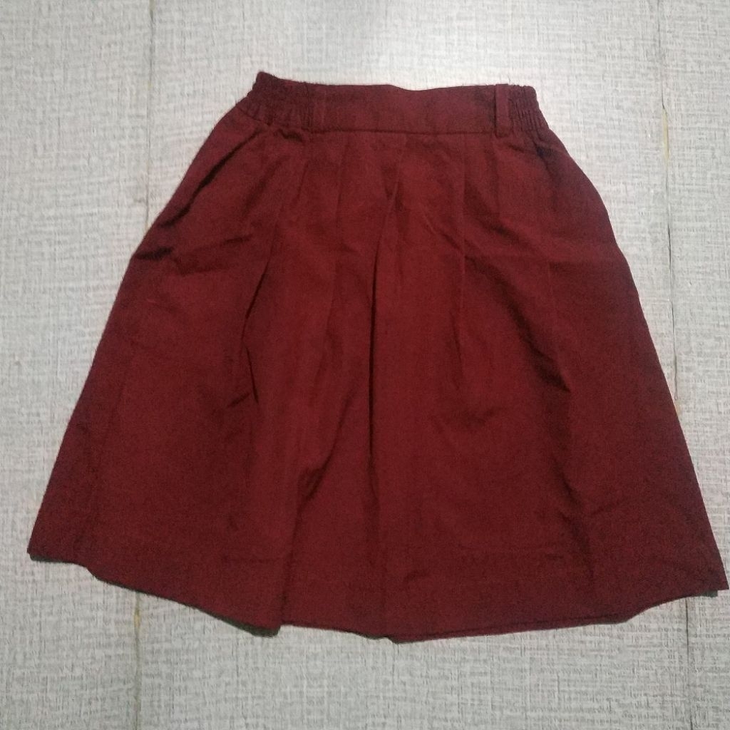 Preloved rok pendek merah merk seragam/or21