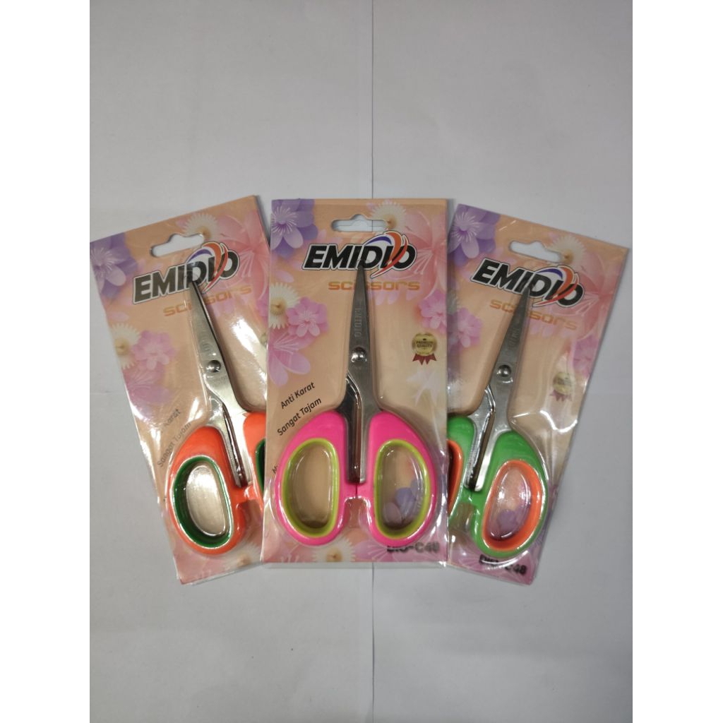 

gunting emigo kecil karet
