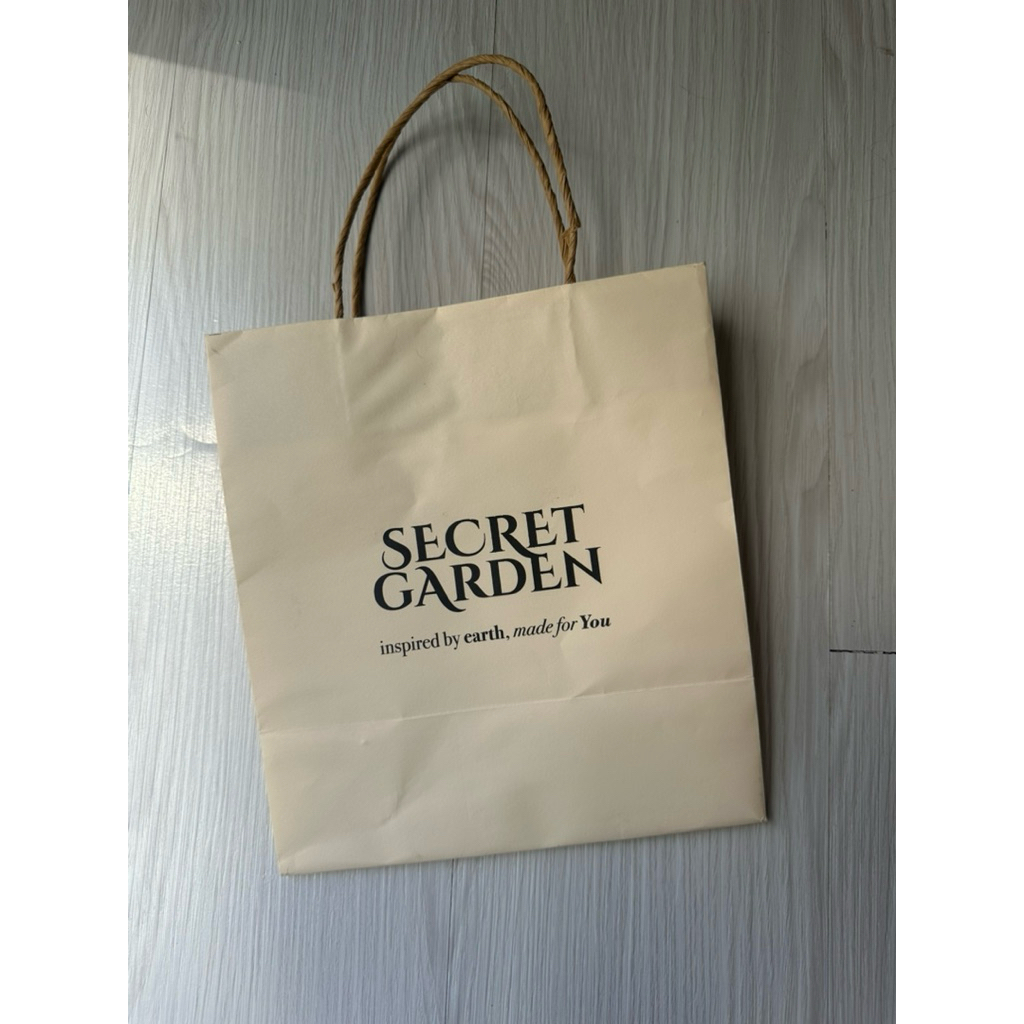 

PAPERBAG SECRET GARDEN