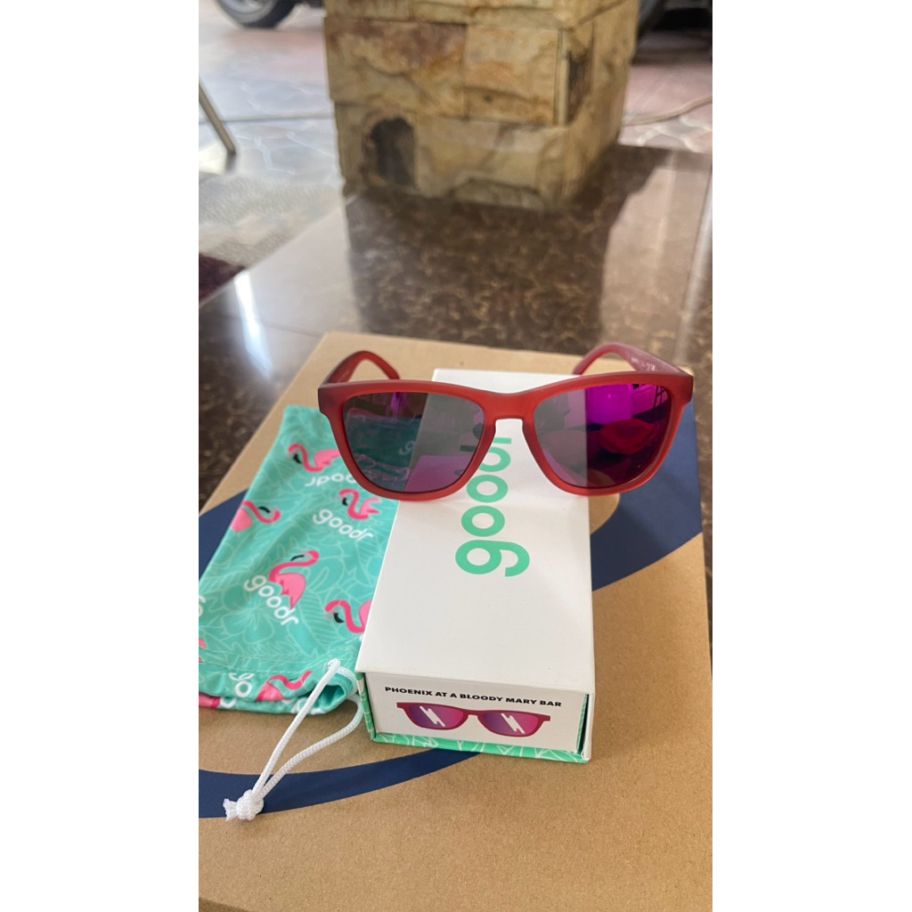 Kacamata goodr phoenix bloody mary original