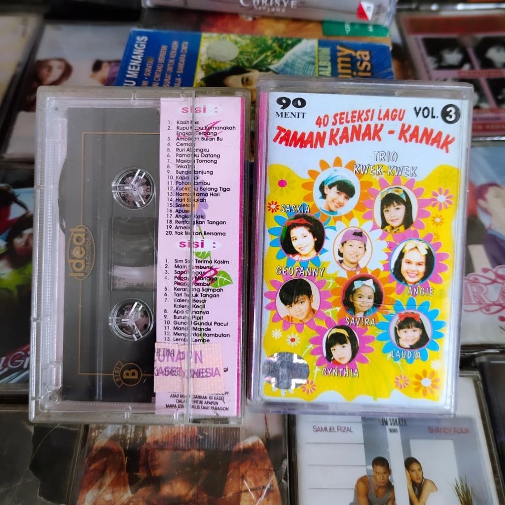 Kaset Pita Musik Anak-Anak 40 SELEKSI LAGU TAMAN KANAK-KANAK. TRIO KWEK-KWEK, SASKIA, GEOFANNY dll. 