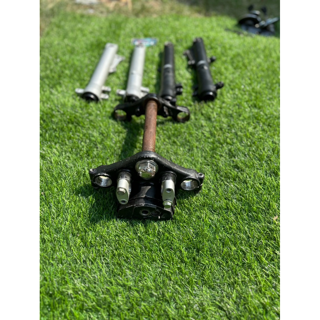 T atas bawah skok megapro mono original copotan motor