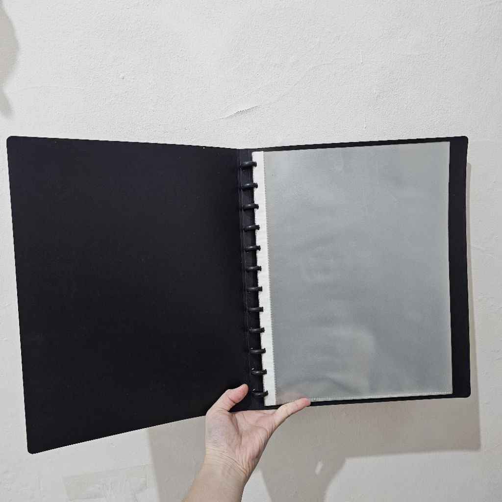 

PRELOVED Bantex Display Book Refillable A4 3165