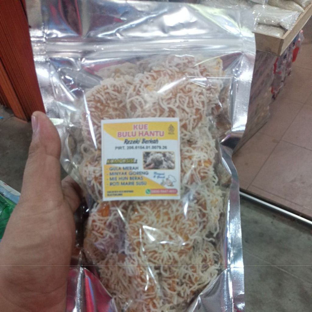 

Kue Bulu Hantu