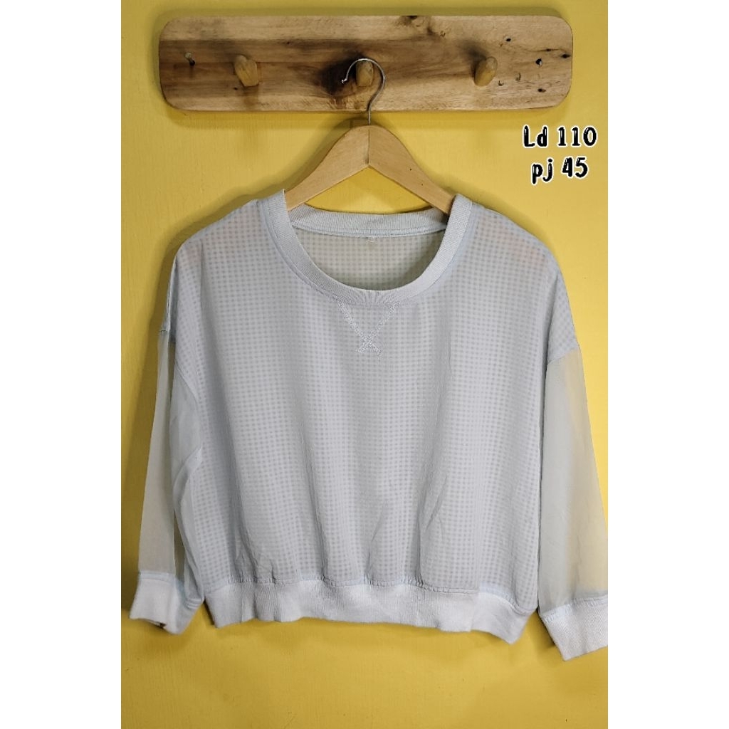 Atasan wanita crop top lengan panjang transparan baby blue preloved