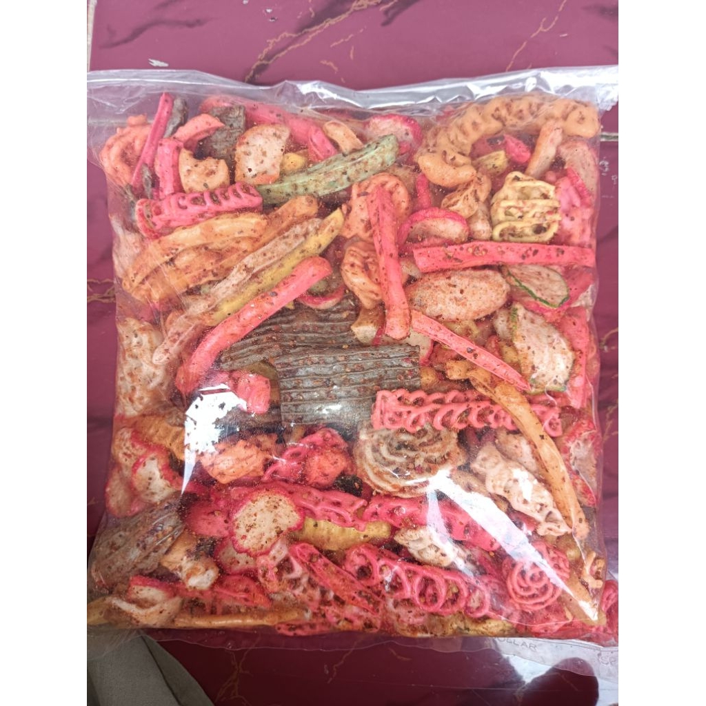 

kerupuk seblak campur
