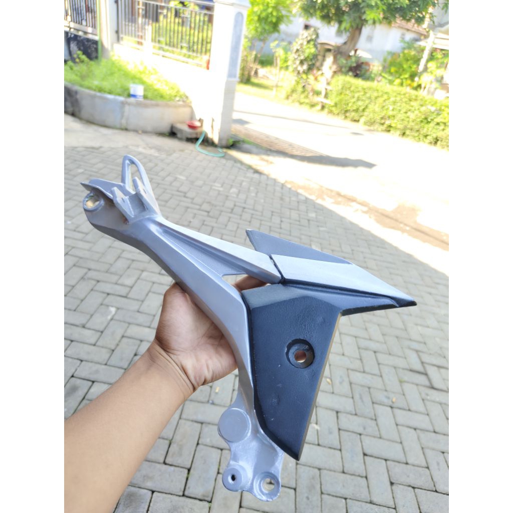 FOOTSTEP STEP POSTEP BOSTEP SUPRA X 125 FI INJESI KANAN SAJA