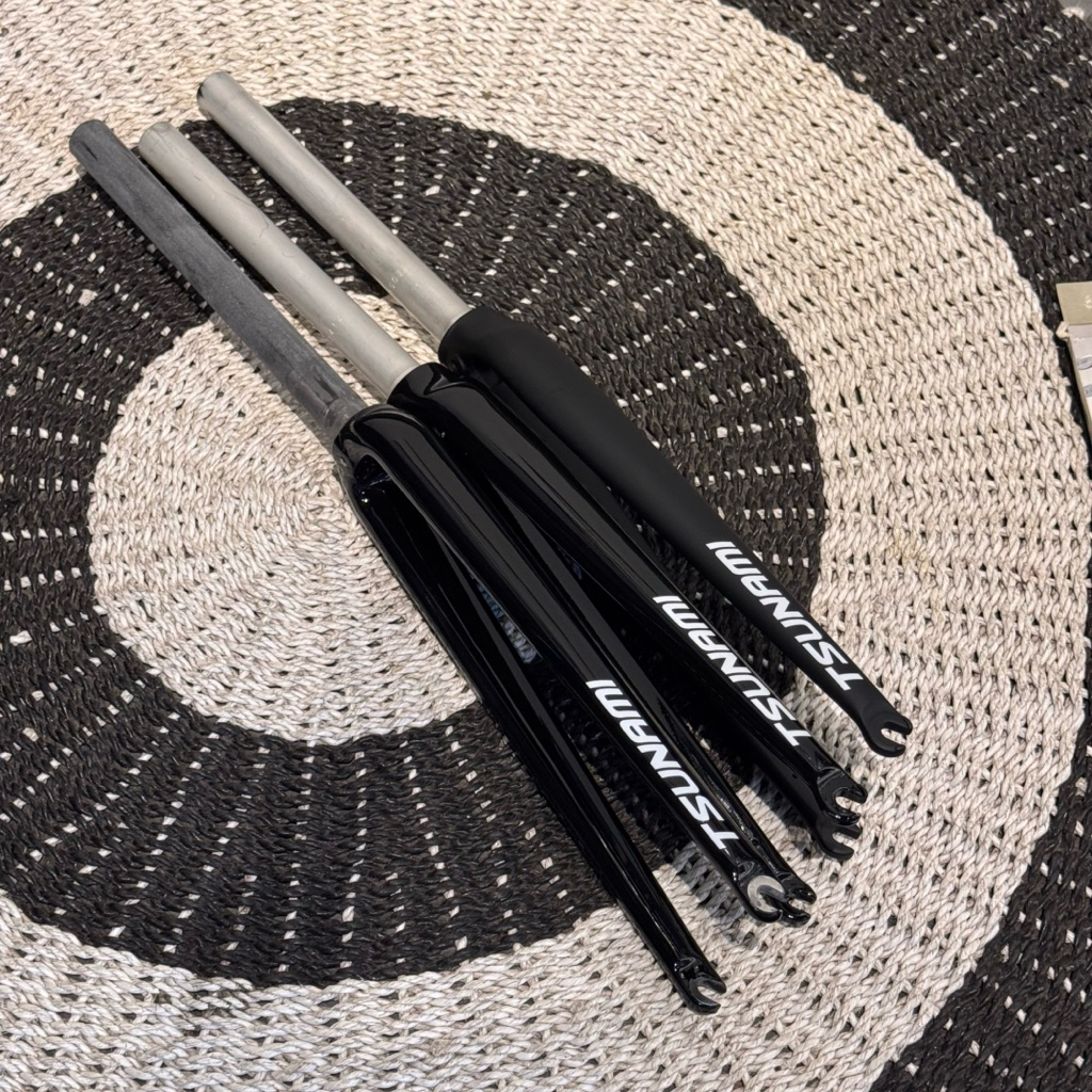 Fork fixie OVERSIZE MERK TSUNAMI