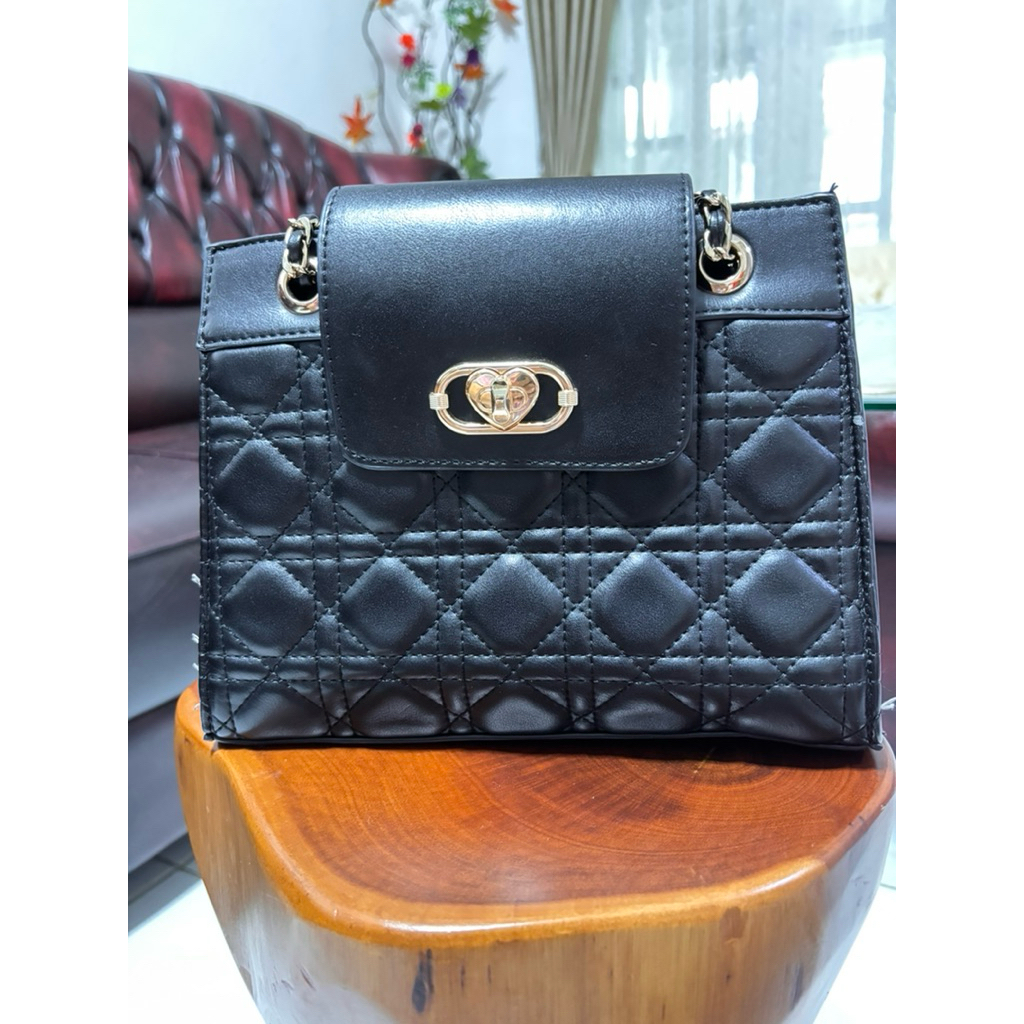 Tas Elizabeth Hitam (Original)