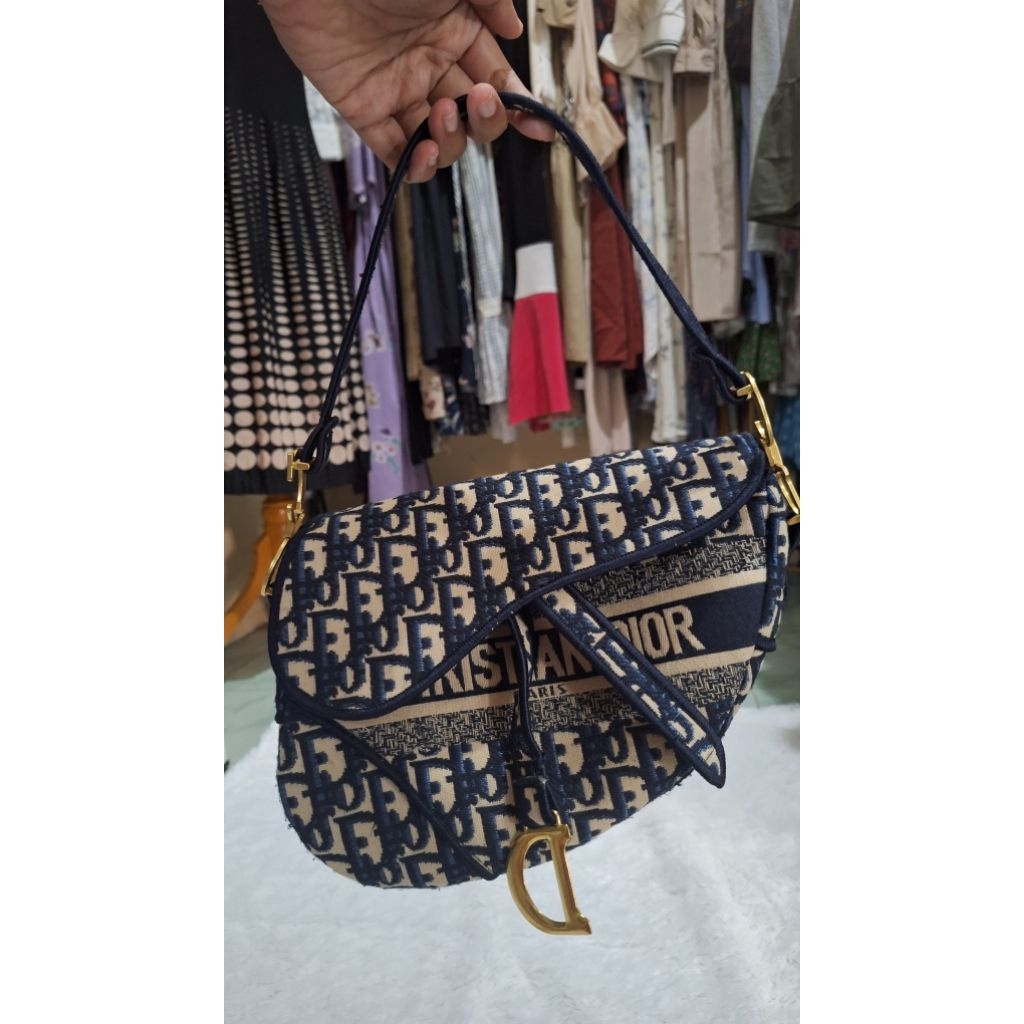 tas saddle dior preloved