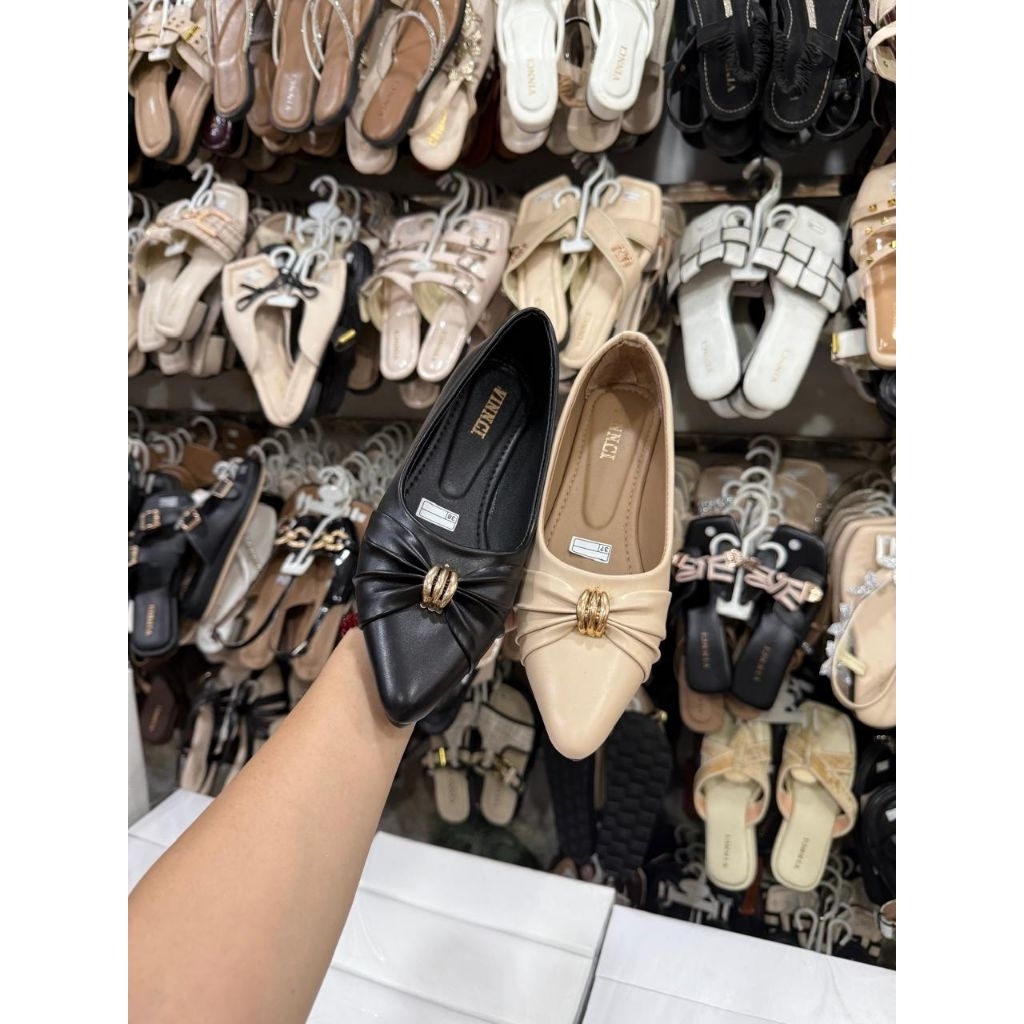 Flatshoes Pansus Vinnci Wanita terbaru medan