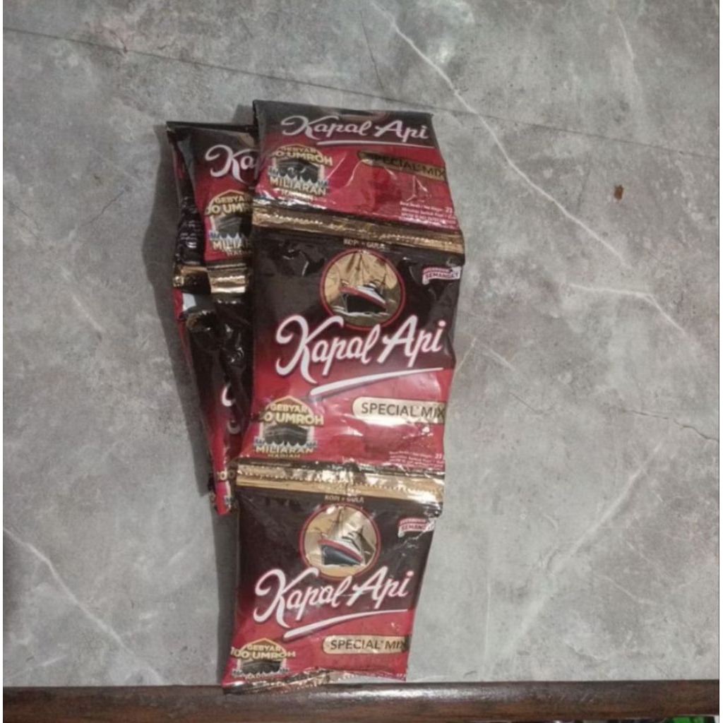

Kapal api 1 renceng isi 10 Sachet