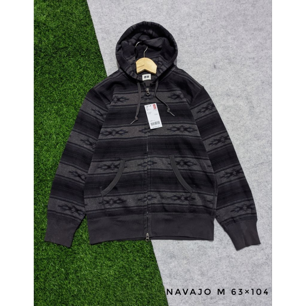 HOODIE ZIPPER UNIQLO NAVAJO