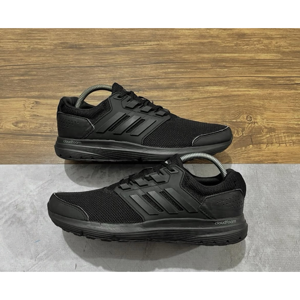 sepatu adidas size 40