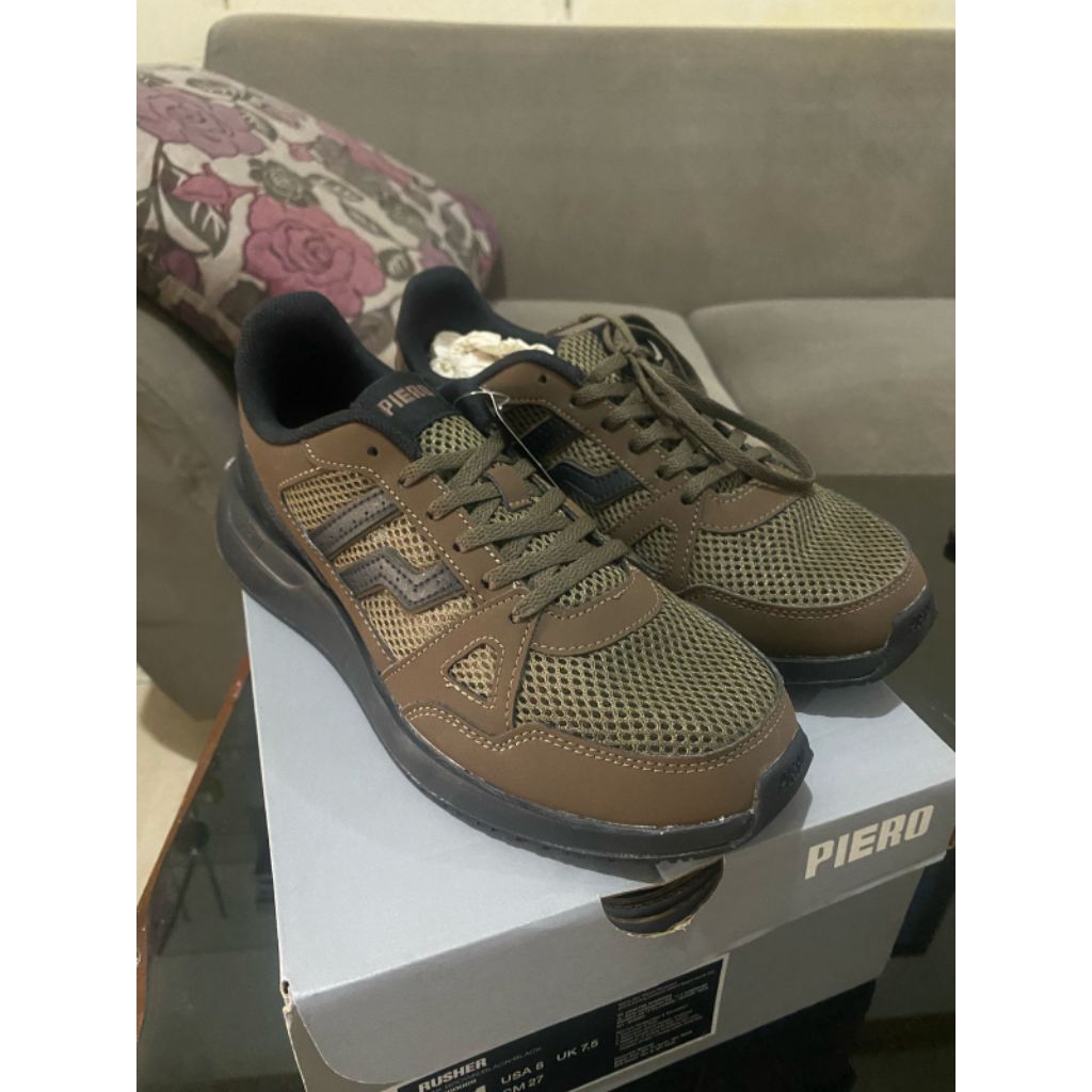Sepatu Piero tipe Rusher