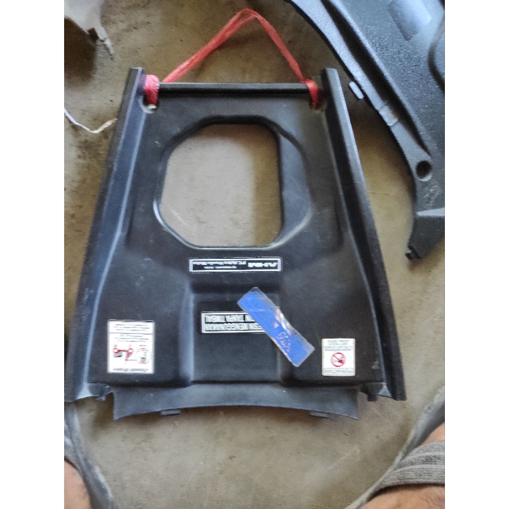 tutup tangki vario 125/150 led