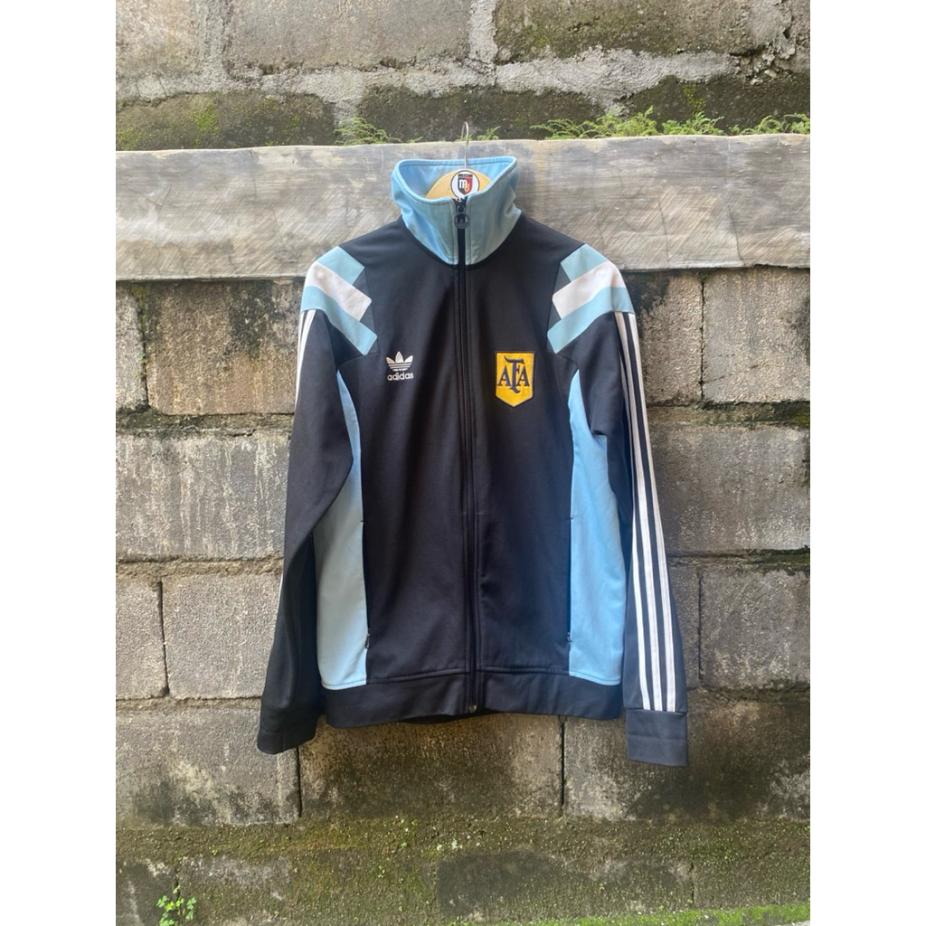 2 tracktop adidas negara