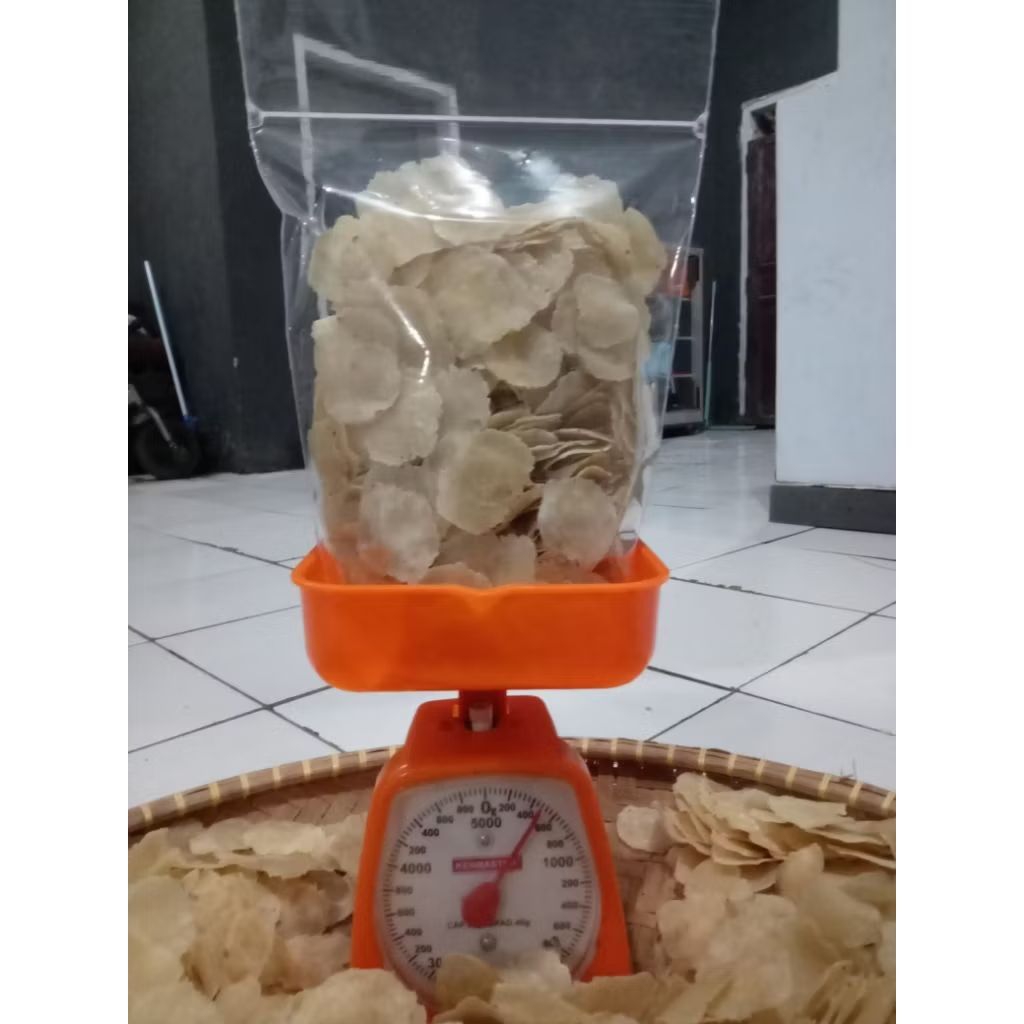 

Emping melinjo asli menes super tipis 500gr