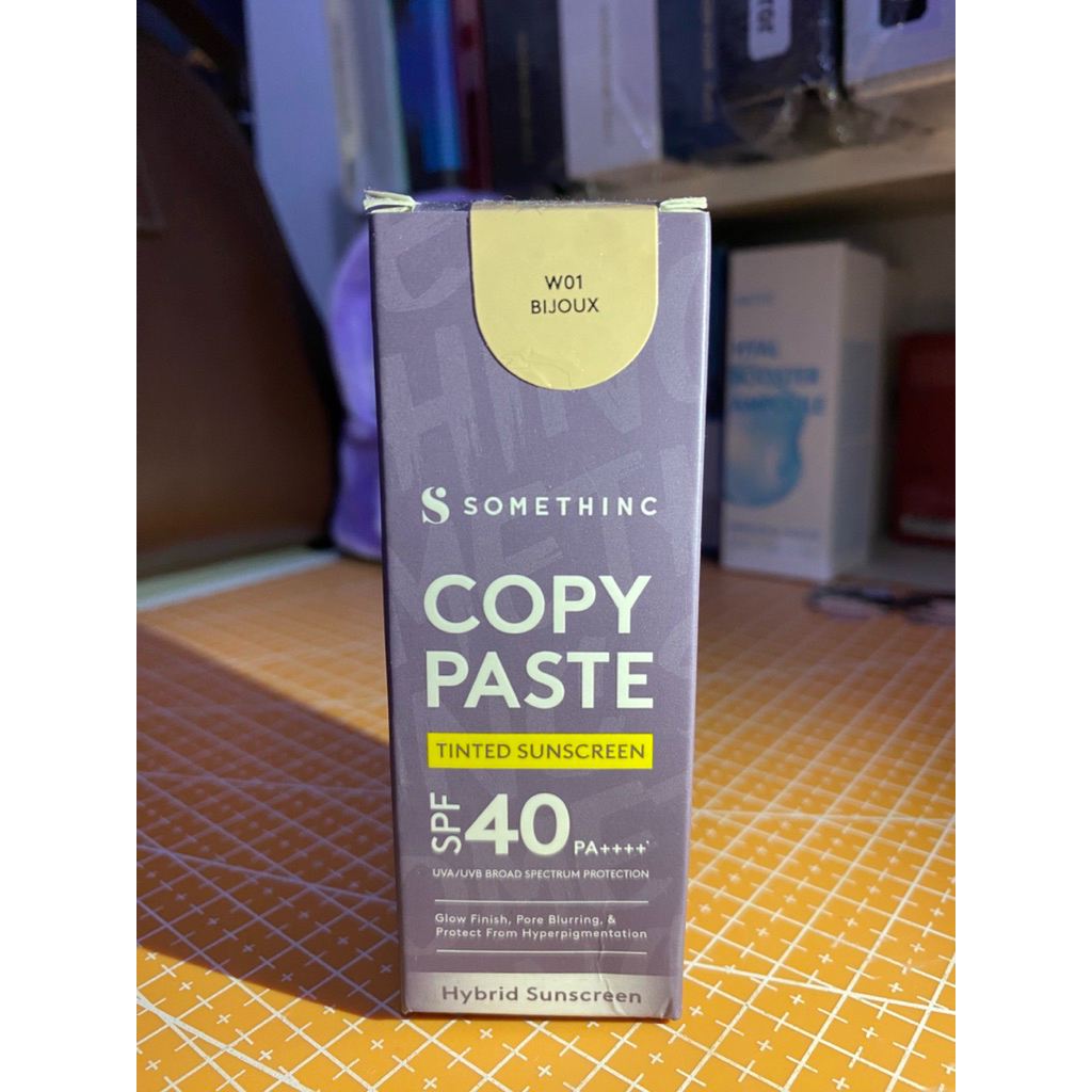 SEALED somethinc copy paste tinted sunscreen / W01 Bijoux expired 2027