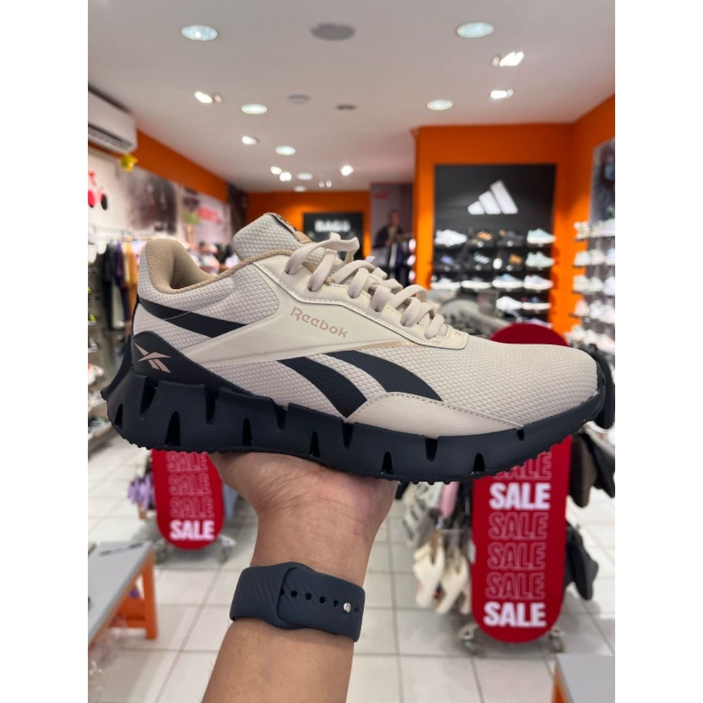  Best seller 2025  Reebok zig dynamica for men original