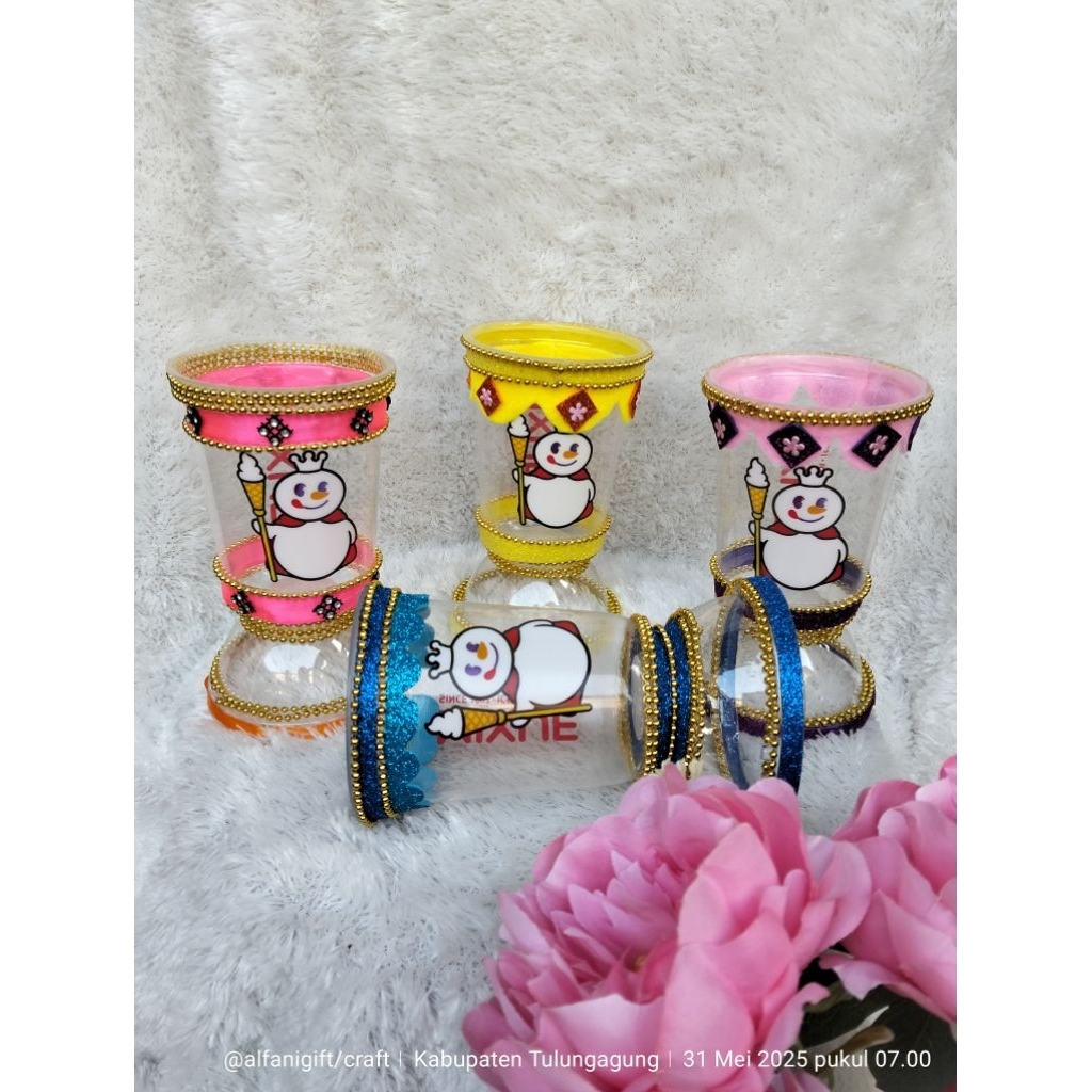 

TEMPAT PENCIL MIXUE / TEMPAT PENCIL GELAS