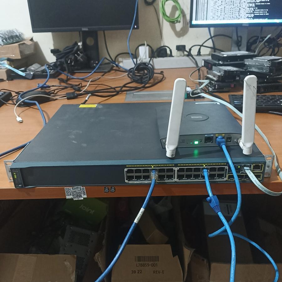 Switch Hub Cisco Catalyst 2960S Series WS-C2960S-24PS-L 24Gigabit PoE