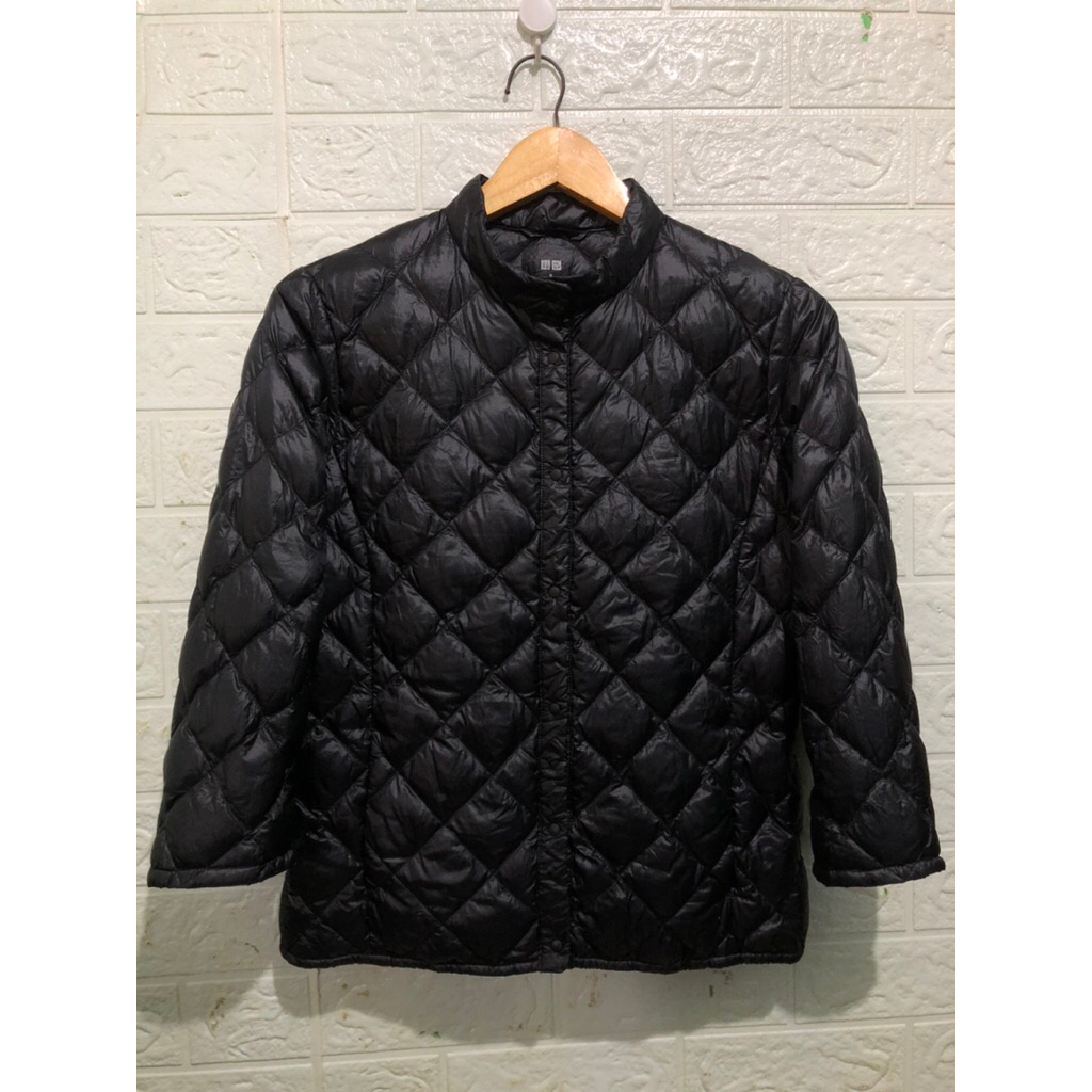 UNIQLO Ultralight Down outer jaket Diamond hitam