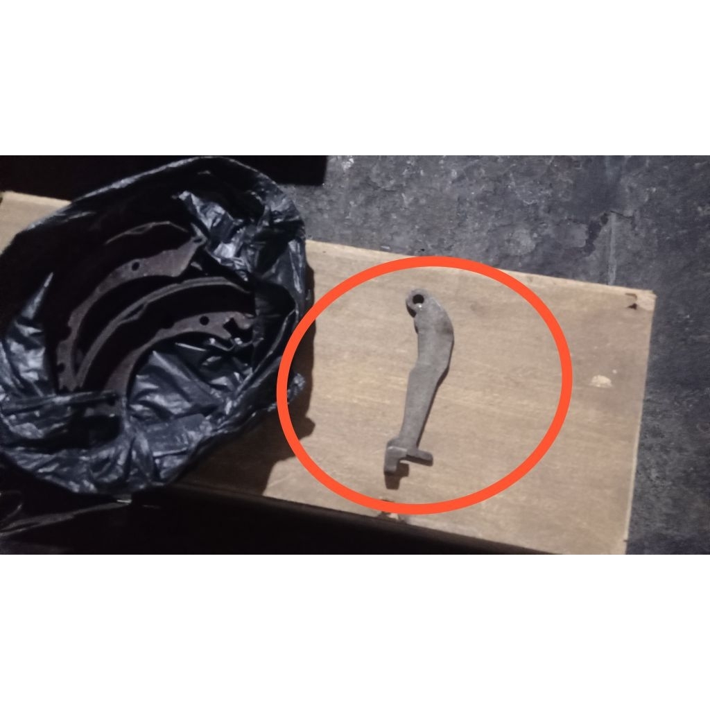 stelan rem Ford laser GL