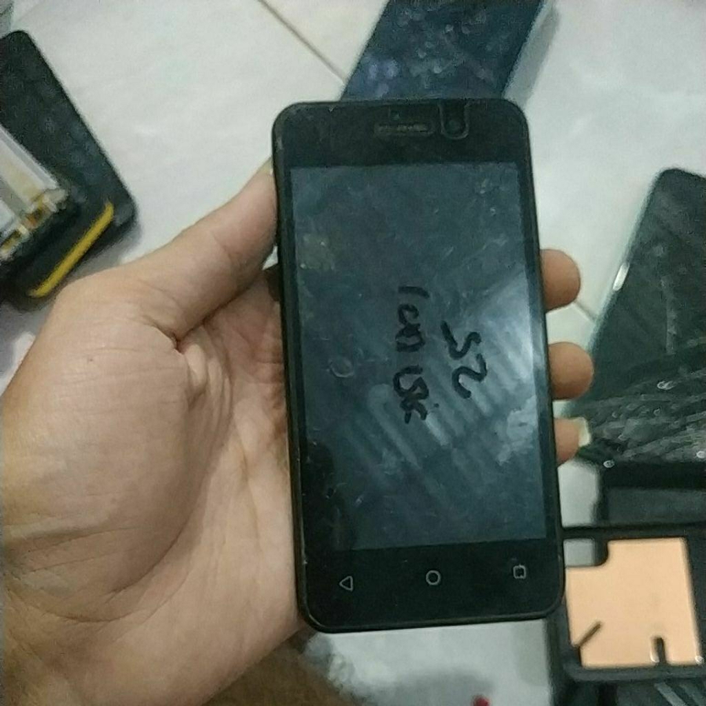 LCD FRAME ADVAN S40 LTE