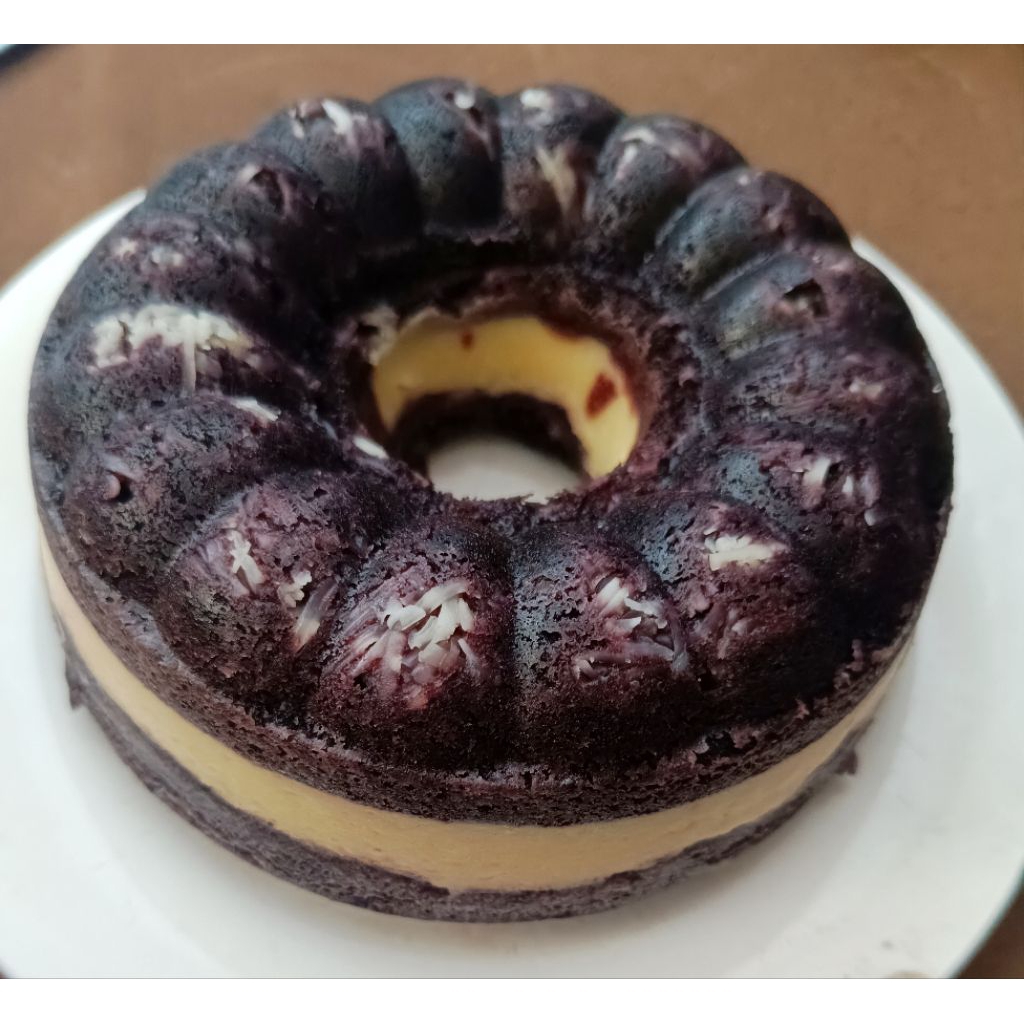 

Bolu Ketan Keju Lumer isi Luar Dalam Diameter 16 cm