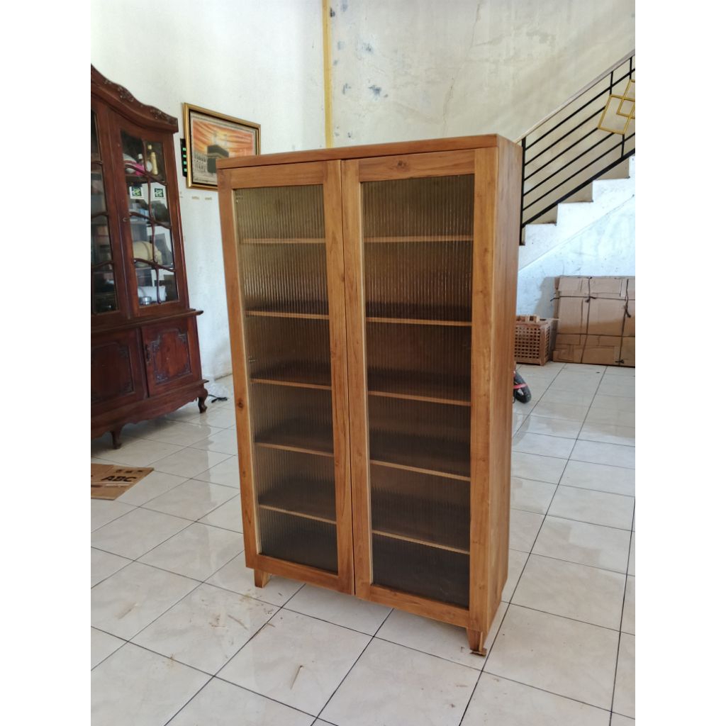 Lemari hias minimalis jati jepara