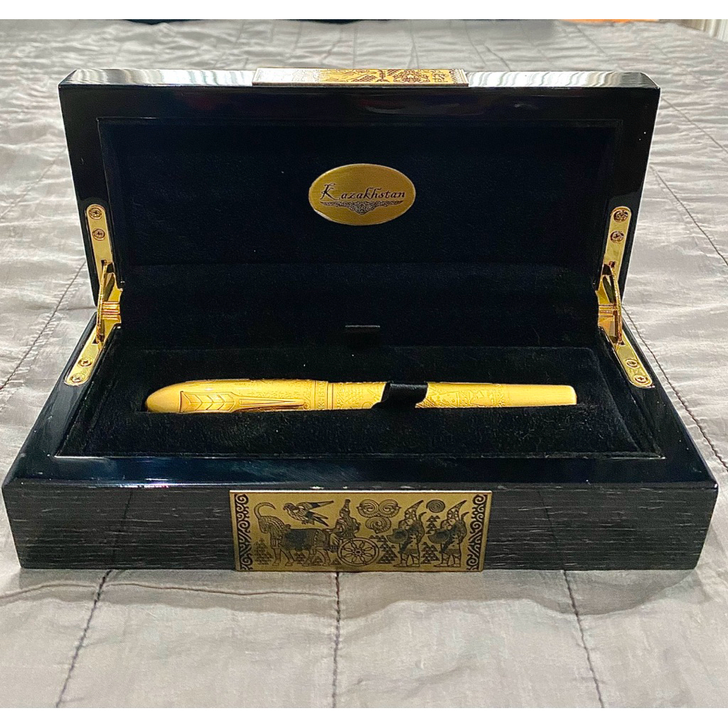 

Exclusive Snow Leopard Rollerball Pen – Diplomatic Gift from Embassy of Kazakhstan (New, Boxed)