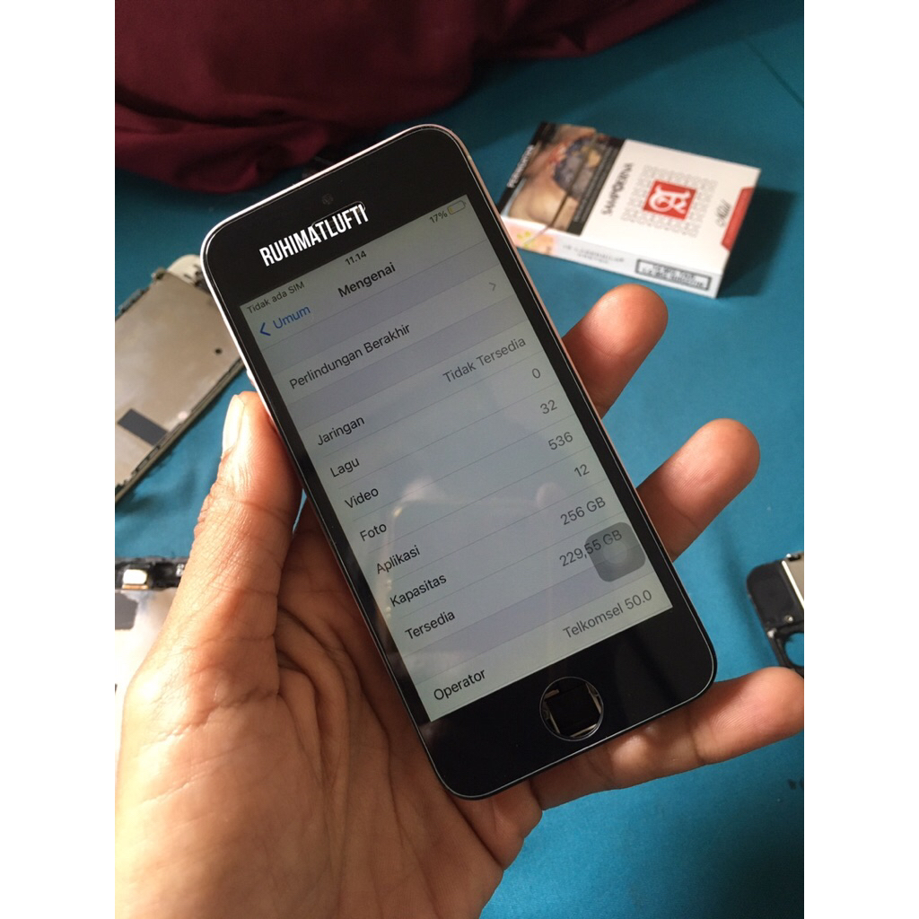 lcd iphone se 2016  original cabutan mulus