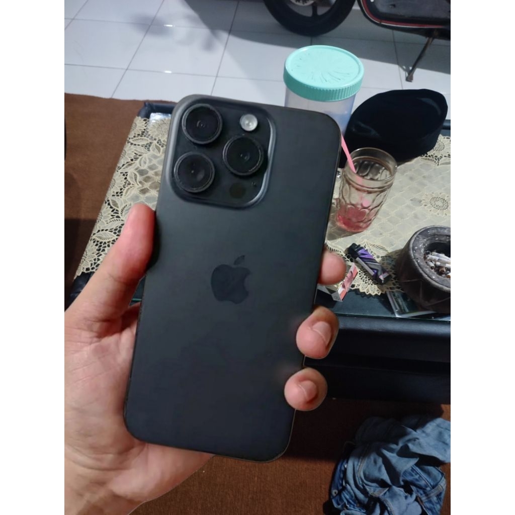 iPhone 15 pro 256